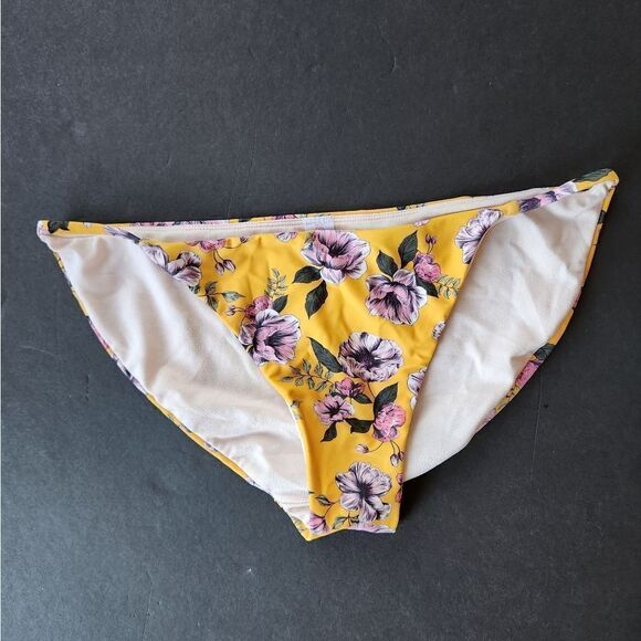 No Boundaries Yellow Floral Bikini Set - Picture 8 of 13